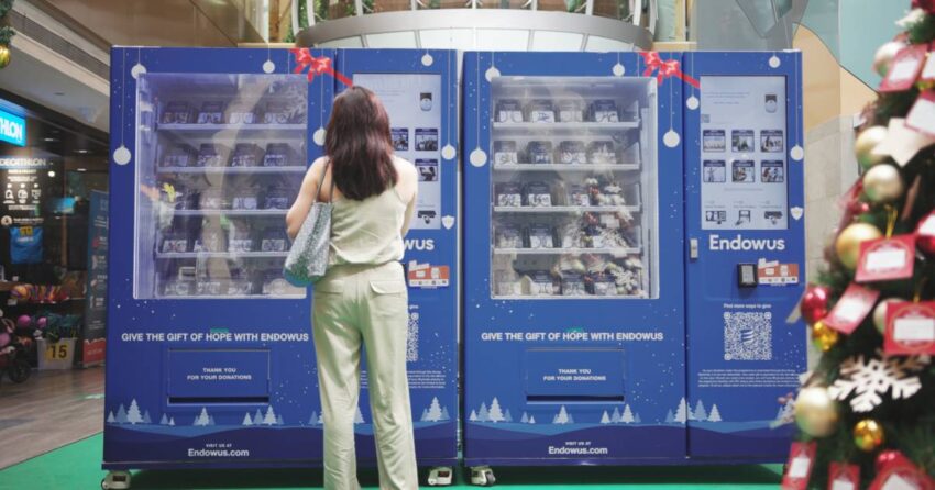 Endowus vending machine